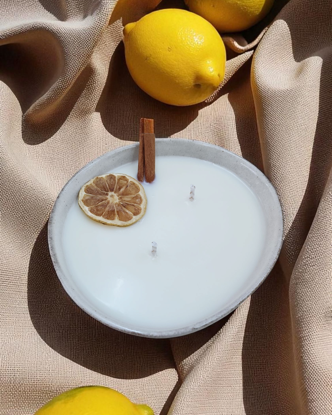 Lemon crime Candle