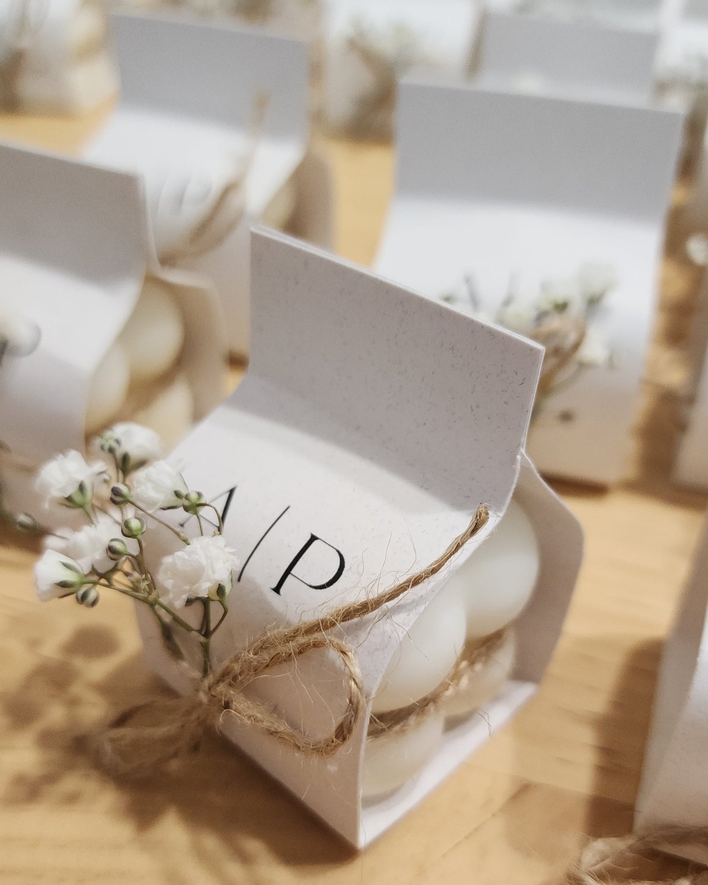 Detalles para invitados: Velas decorativas y aromáticas